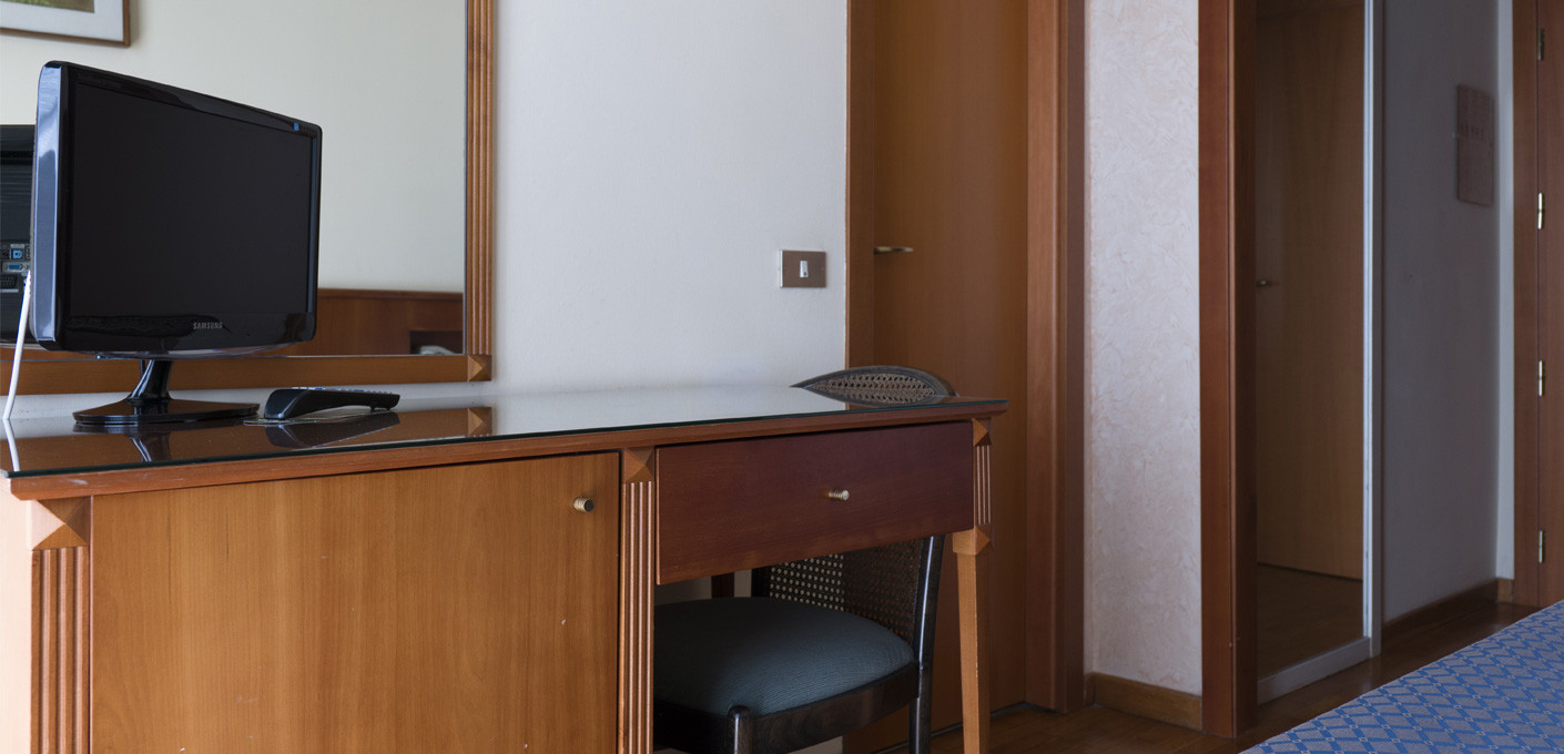 media.Camere-Singola-02-Hotel-Bellevue-Rimini